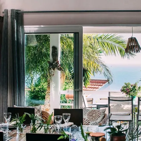 Casas Serenas Ferienhaus Estreito Da Calheta