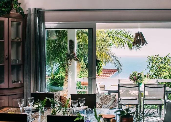 Casas Serenas Ferienhaus Estreito Da Calheta